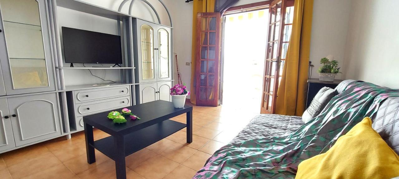 Los Cristianos Apartment, 1 Bedroom Wifi Free & Big Terrace Esterno foto